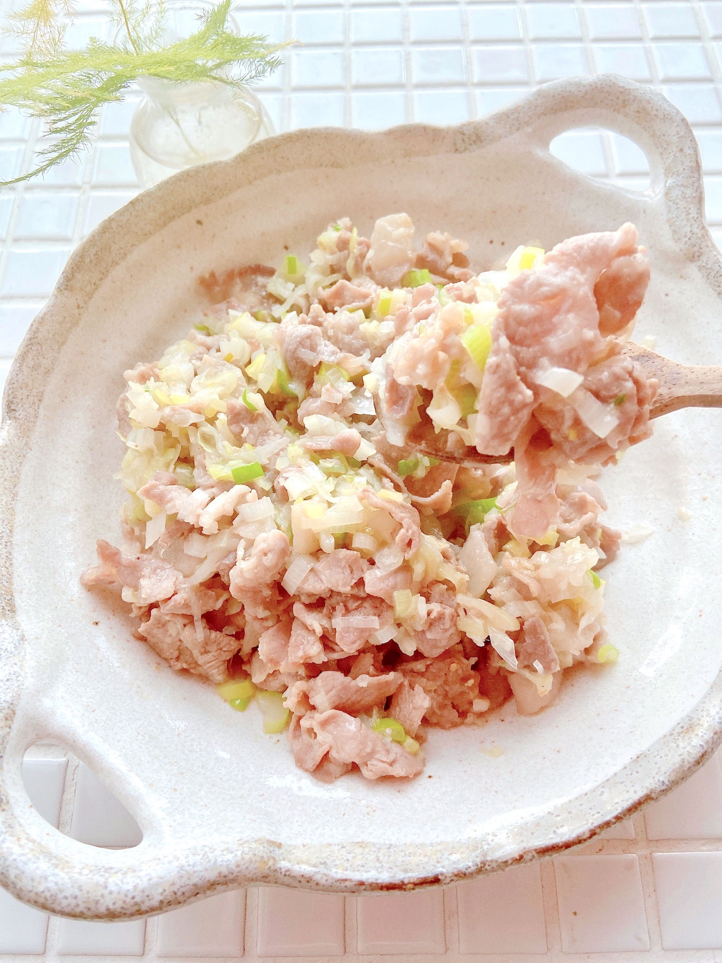 ご飯がススム炒め物！簡単「豚肉のネギ塩レモン」の作り置き