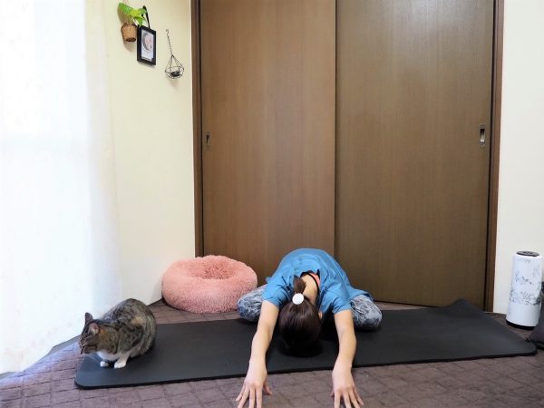 新しい生活様式でイタタ…腰痛をケアする「お尻ストレッチ」♪
