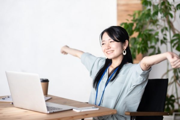 仕事終わりの女性