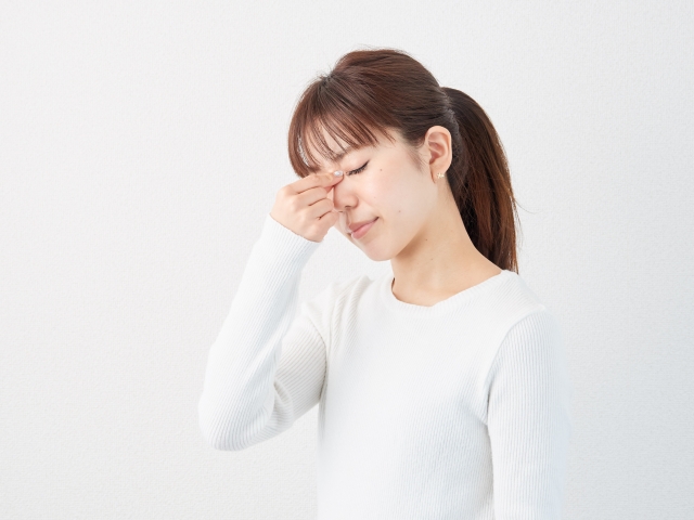 かすむ、近くが見にくい…増加する「目の不調」の原因と対策