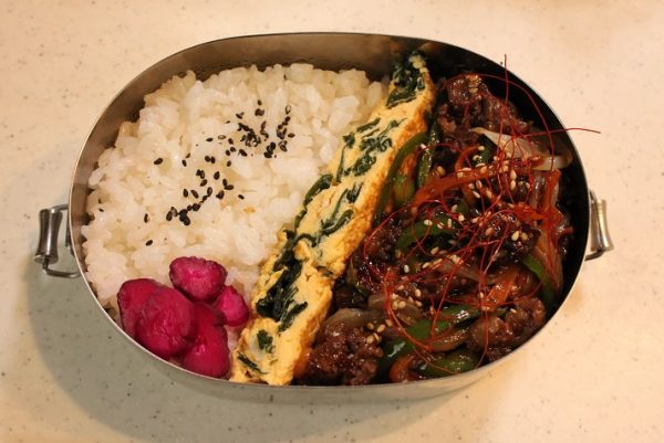 2品弁当の詰め方