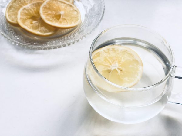ダイエットも美肌も◎朝1杯でキレイをつくる新習慣「レモン白湯」by山下枝利子さん