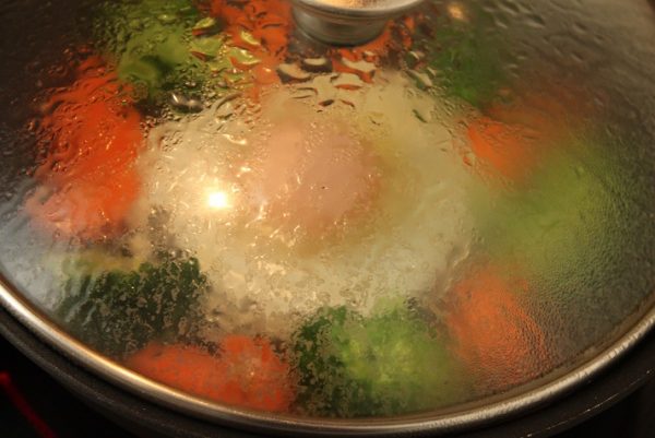卵の蒸し煮