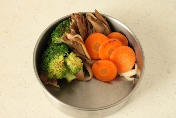 お弁当の詰め方