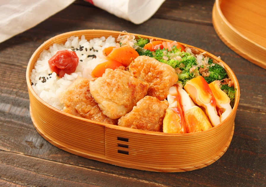フライパン1つで誰でも簡単！「定番唐揚げ」「卵と野菜の蒸し煮」2品弁当