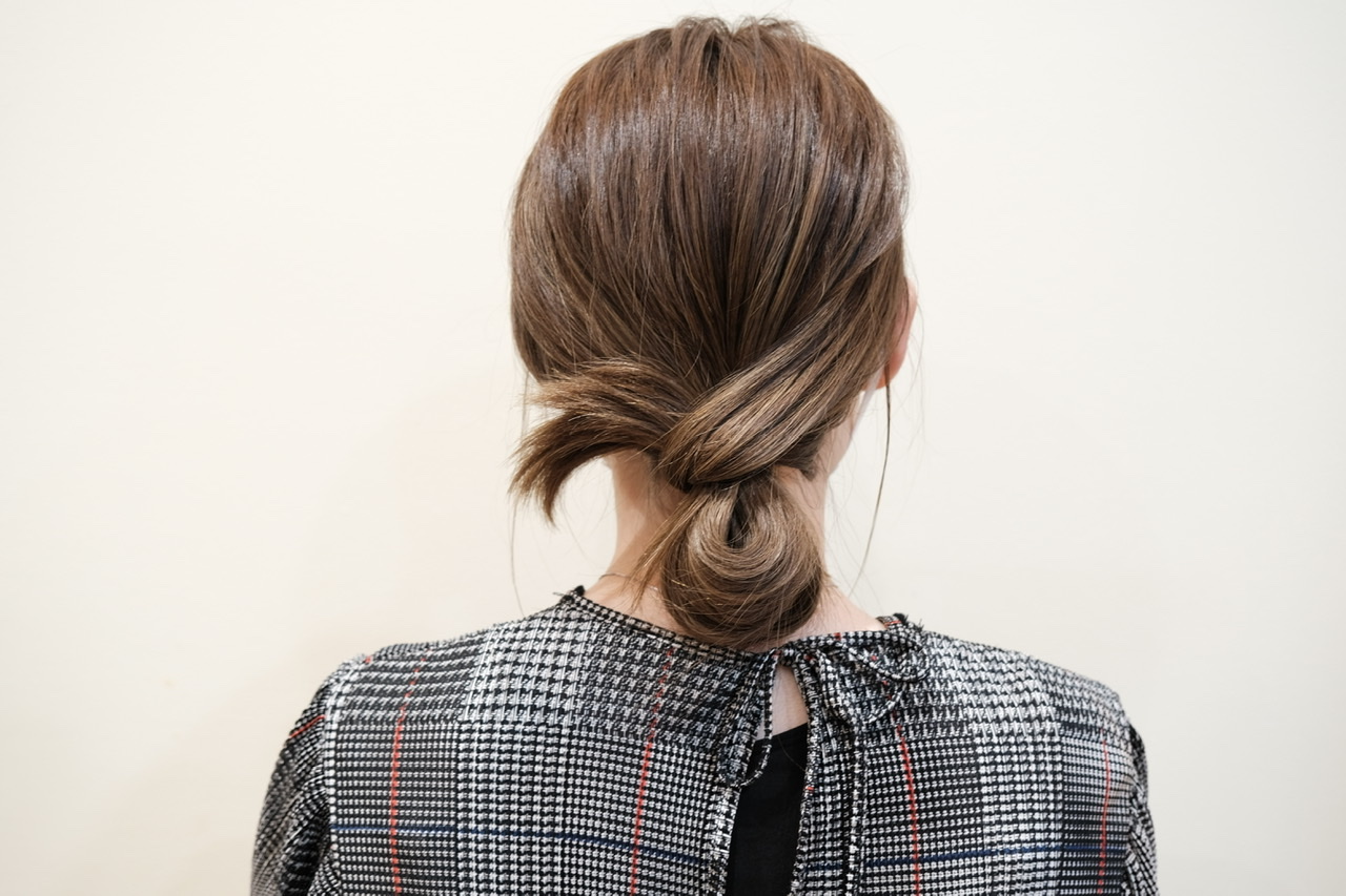 ワンポイントでおしゃれ見え！簡単「お団子」ヘアアレンジ術♪