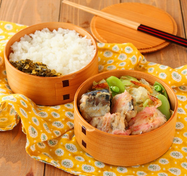フライパン1つで2品！簡単「サバ缶の紅しょうが衣」「野菜の桜海老炒め」弁当