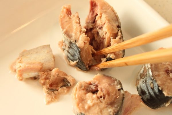 サバ缶の紅しょうが衣