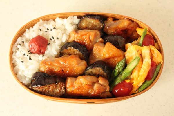 2品弁当の詰め方