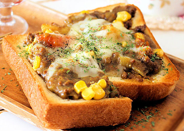 朝のごちそうに格上げ！残り物で簡単「カレートースト」