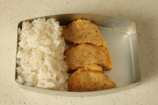 2品弁当の詰め方