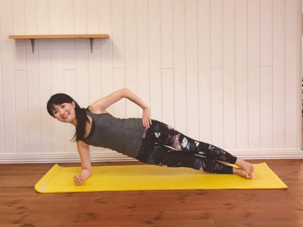 1分で引き締め効果バツグン!全身の「たるみ」が消える2週間エクササイズ