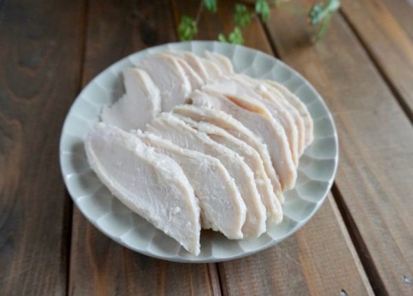 ヨーグルトでしっとり鶏ハム