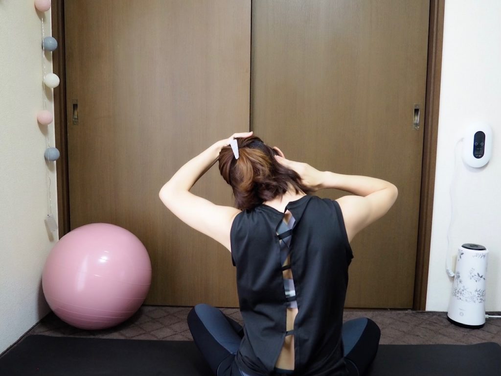 「首・肩こり」をほぐす簡単ストレッチ