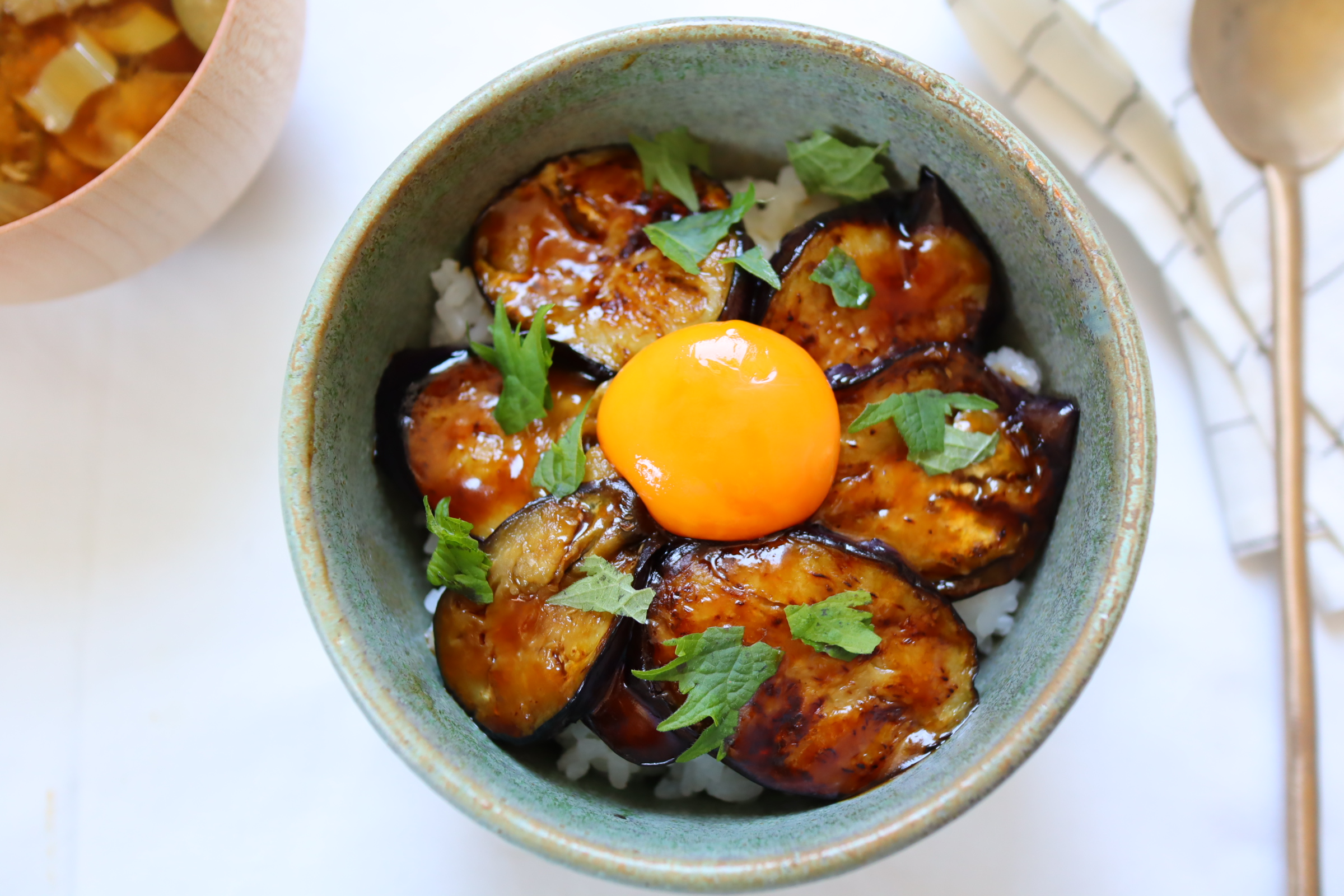 黄身がとろり♪簡単ヘルシー「てりなす丼」レシピ
