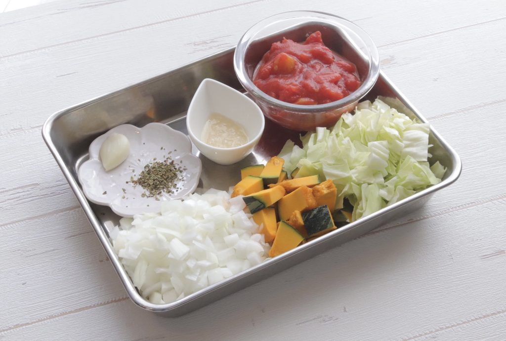 トマトスープの材料