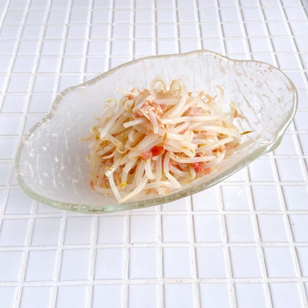 レンジだけで完成!簡単作り置き「もやしの梅ナムル」 by Mayu*さん