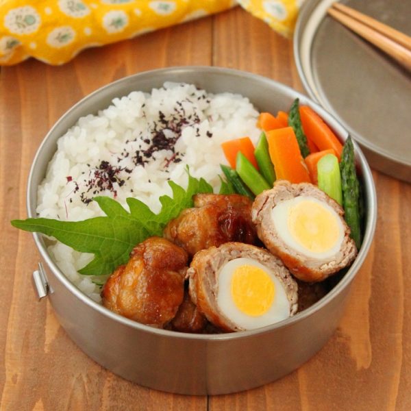 焼肉のたれで簡単!「うずら卵の肉巻き」「アスパラバター煮」2品弁当