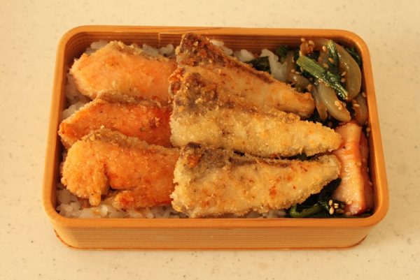 2品弁当の詰め方