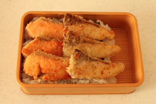 2品弁当の詰め方