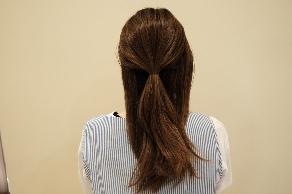 可愛くて、おしゃれ！簡単「シュシュ」ヘアアレンジ術♪