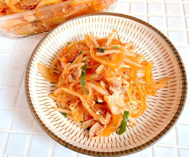 甘辛味でご飯が進む！簡単「豚肉と春雨炒め」の作り置き