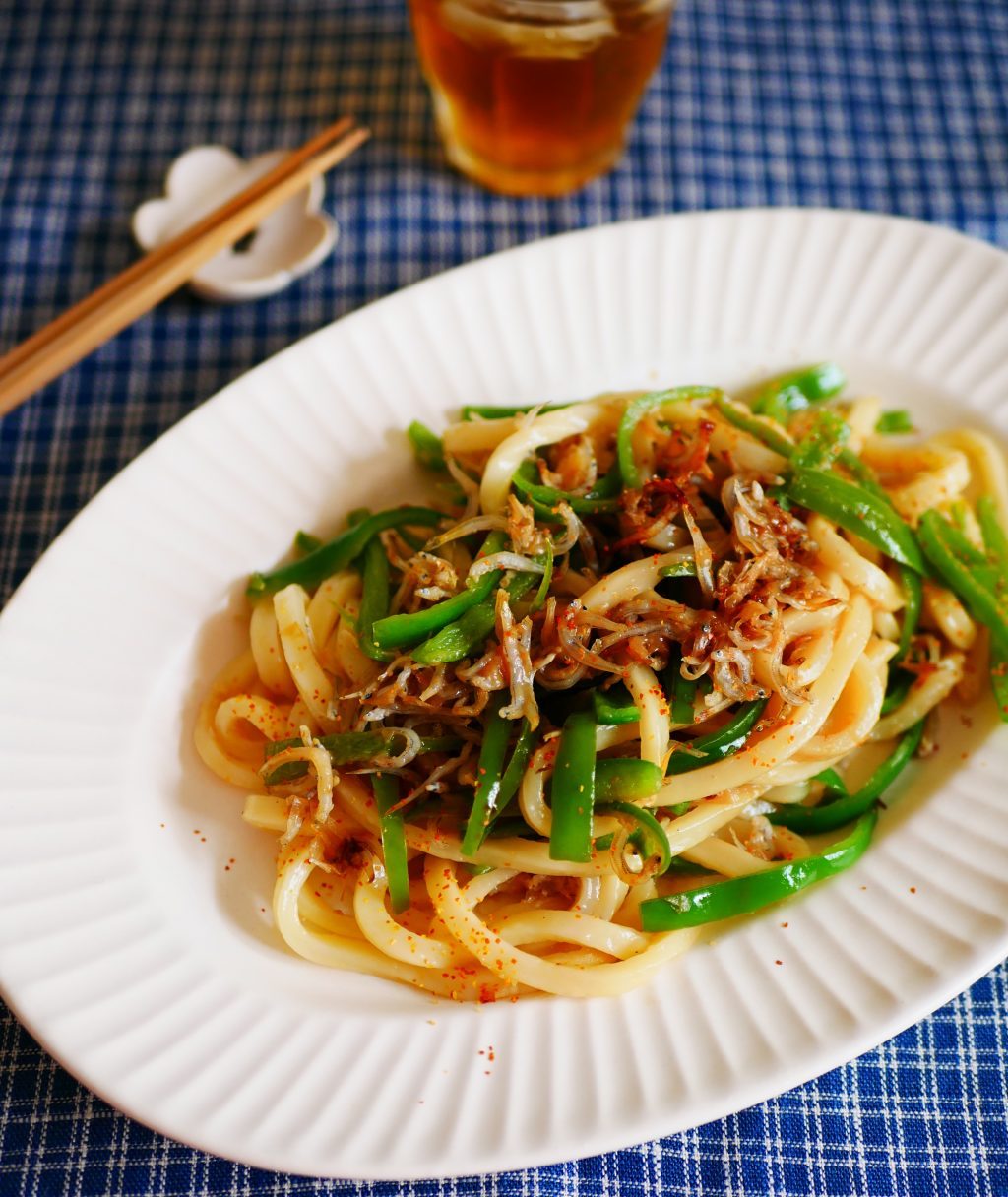 味付けはまさかの○○だけ!簡単おいしい「夏の焼きうどん」