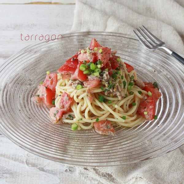 休日ブランチに♪簡単混ぜるだけ「さば缶とトマトの和風冷製パスタ」