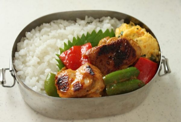 2品弁当の詰め方