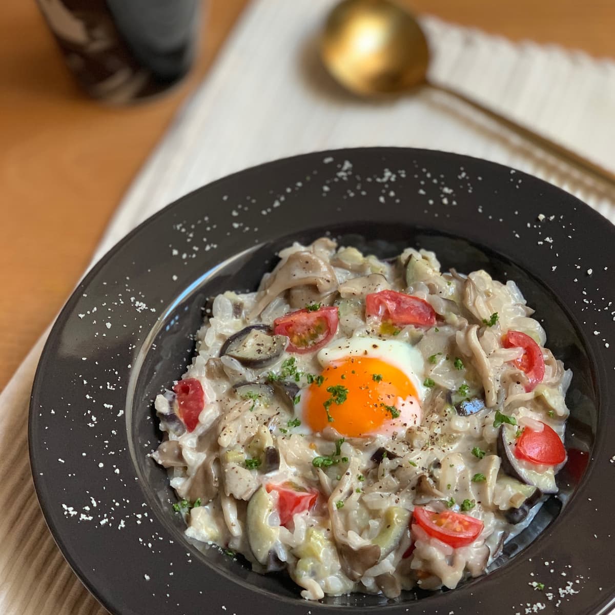 夜仕込んで、朝は温めるだけ！簡単「リゾット風朝食」レシピ3選