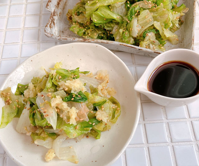 サッと茹でるだけ！生姜＋ポン酢で簡単「ごまレタス」の作り置き