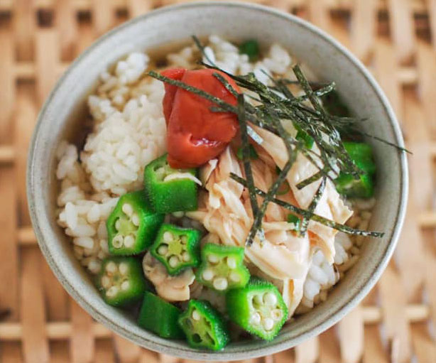 サッと作れてアレンジ無限大！麦茶で簡単「冷やし茶漬け」