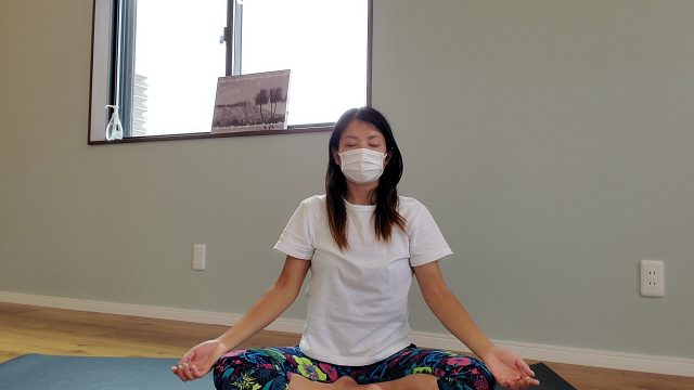 簡単にできて気持ちいい！「肩こり改善」ヨガポーズ