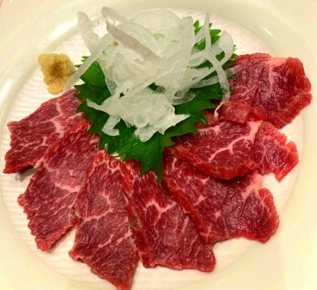 馬刺し