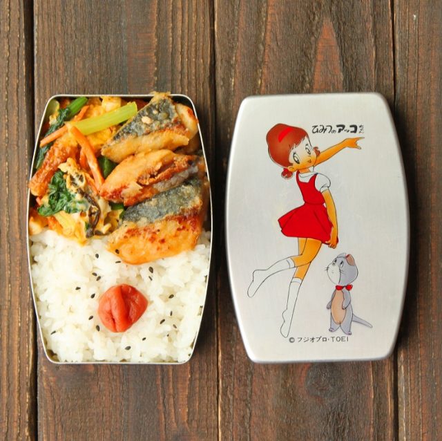 「塩サバの竜田揚げ」「レンジ卵炒め」2品弁当
