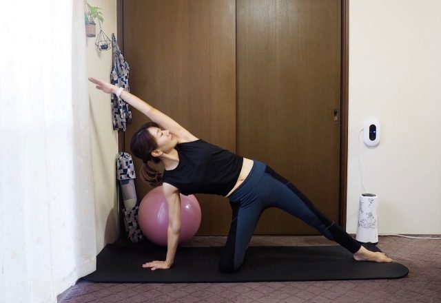 脇腹の“浮き輪肉”に効かせるトレーニング5