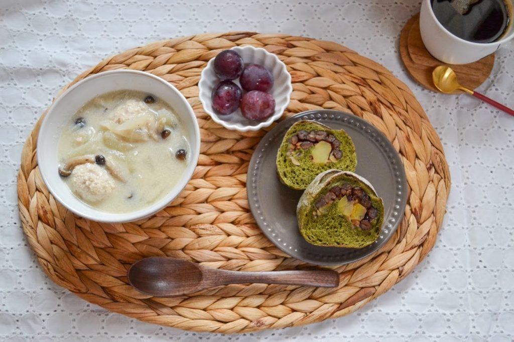 「生姜たっぷり鶏団子の豆乳スープ」で朝ごはん