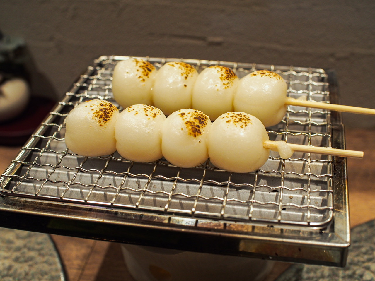 自分で焼いた、アツアツみたらしだんごが味わえる！「味甘CLUB」