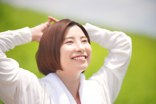 腸の働きがかわる！毎日の日課にしたい「肩甲骨ケア」3つ