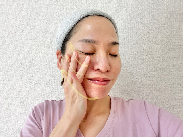 年中同じスキンケアはNG！乾燥から肌を守る「オイル in スキンケア法」