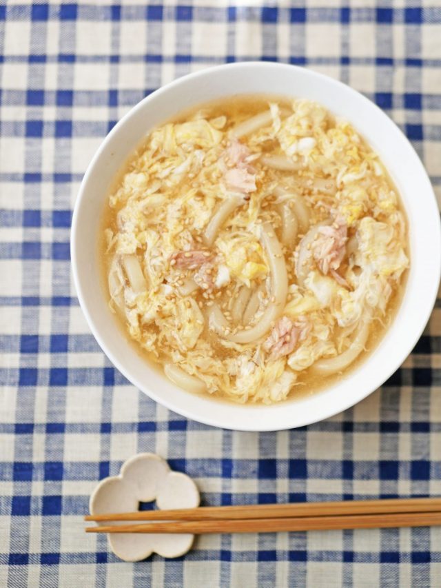 冷凍うどんなら5分で完成!寒い朝にとろーりおいしい「ツナたまうどん」