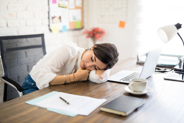 英語“If you snooze, you lose（うたたねしてたら失うよ）”の意味とは？