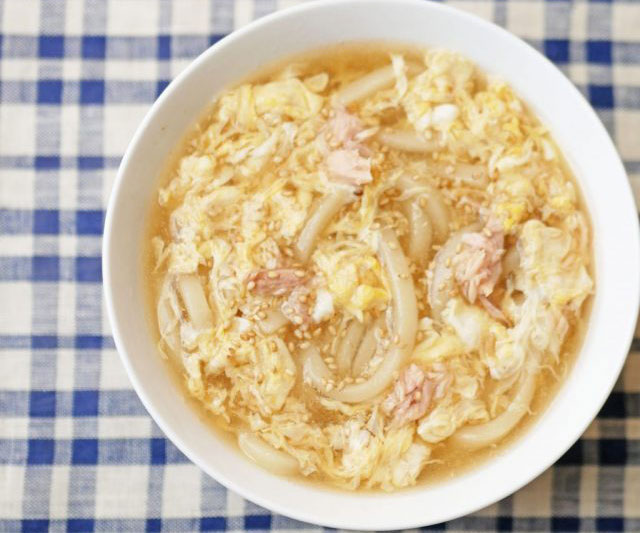 冷凍うどんで時短！簡単ホカホカ「朝うどん」レシピ3つ