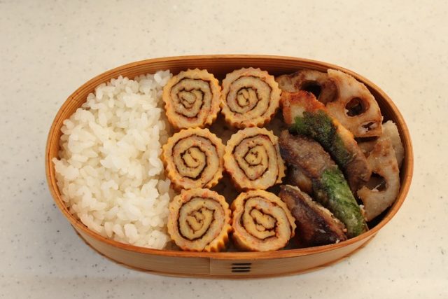 2品弁当の詰め方プロセス
