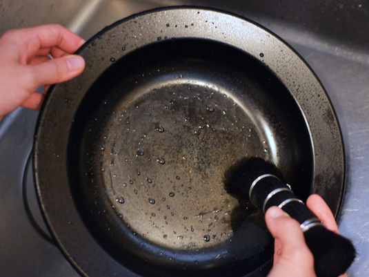 JIU/FRYING PAN JIU M
