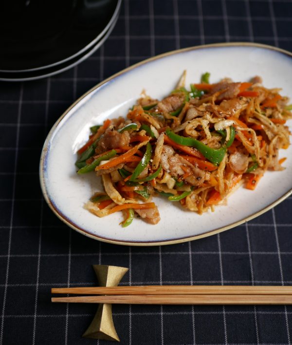 少ない調味料で簡単!ご飯がすすむ「切り干し大根と豚バラのソース炒め」