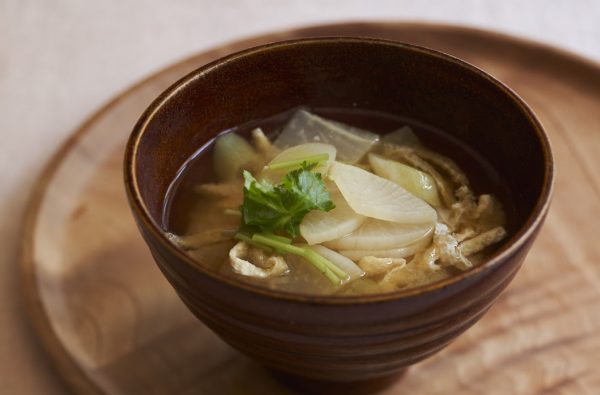 風邪対策の定番!ひと手間で簡単「干し大根と長ねぎのお味噌汁」
