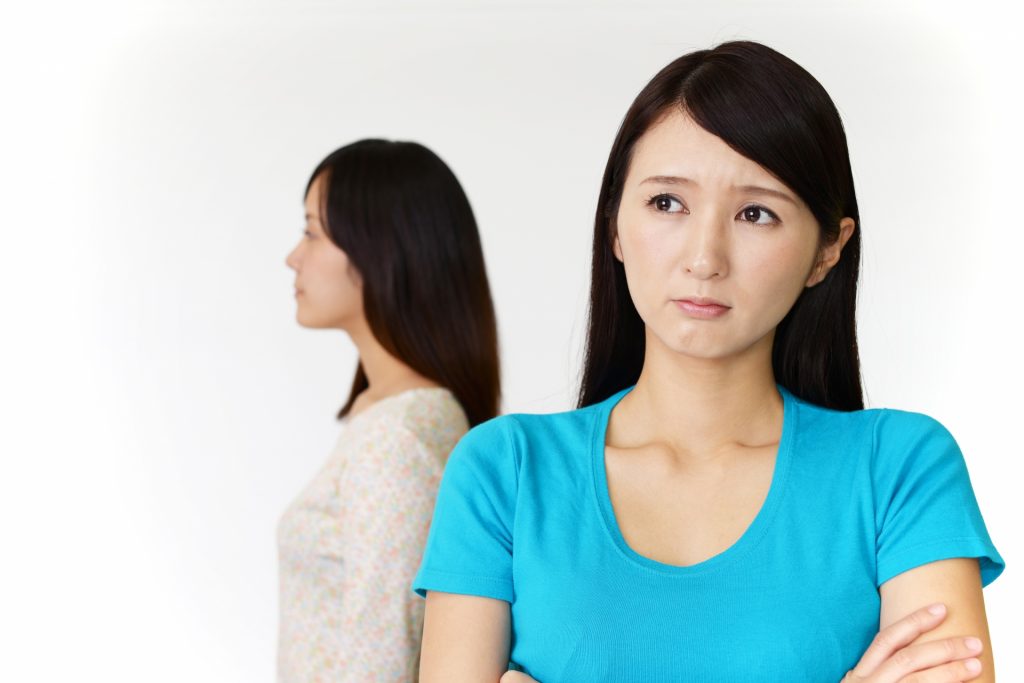 女性2人