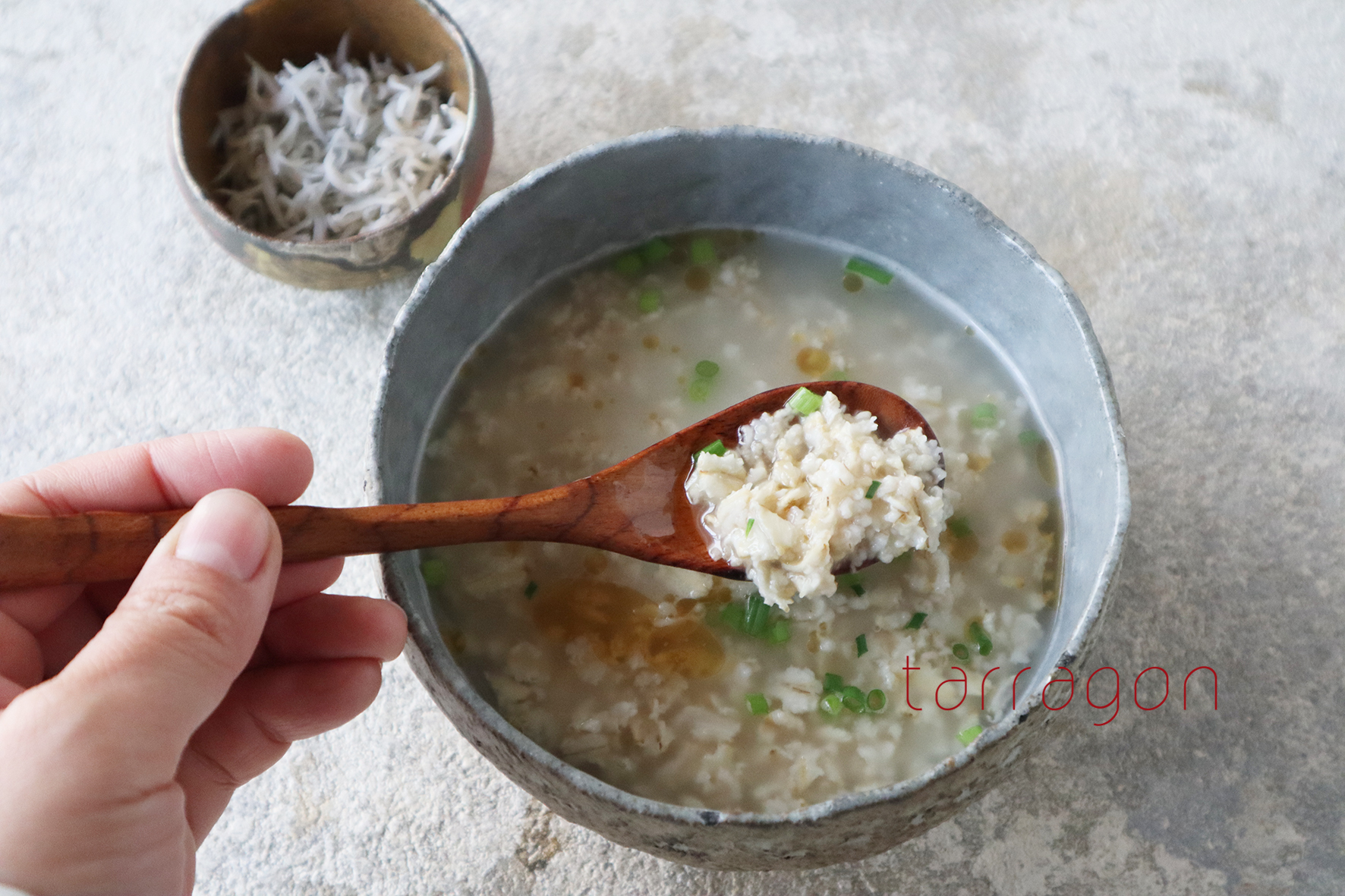 レンジを使って3分！食物繊維たっぷり「オートミール中華粥」