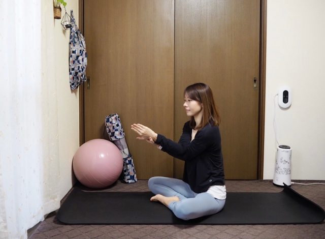 肩こり対策ストレッチ